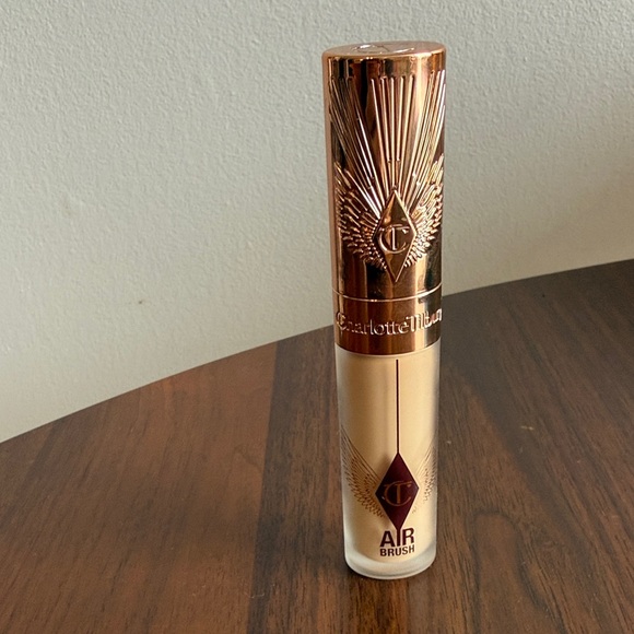 Charlotte Tilbury Other - Charlotte Tilbury AIRBRUSH FLAWLESS BLUR CONCEALER - 6.5 medium - 8ml